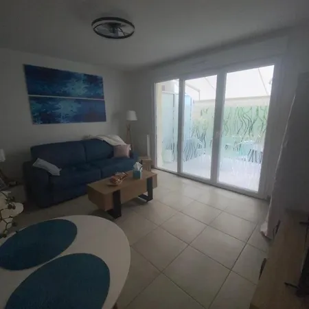 Chez Candie Apartment *